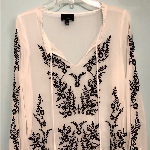 3/$30 Lumiere Embroidered Blouse - Picture 1 of 5